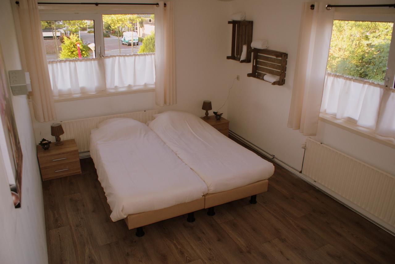 Hotel Noordoostpolder Bant Kamer foto